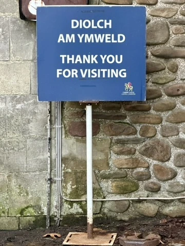 Welsh writing in use