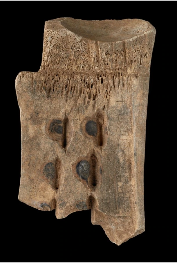 Old Chinese writing in use